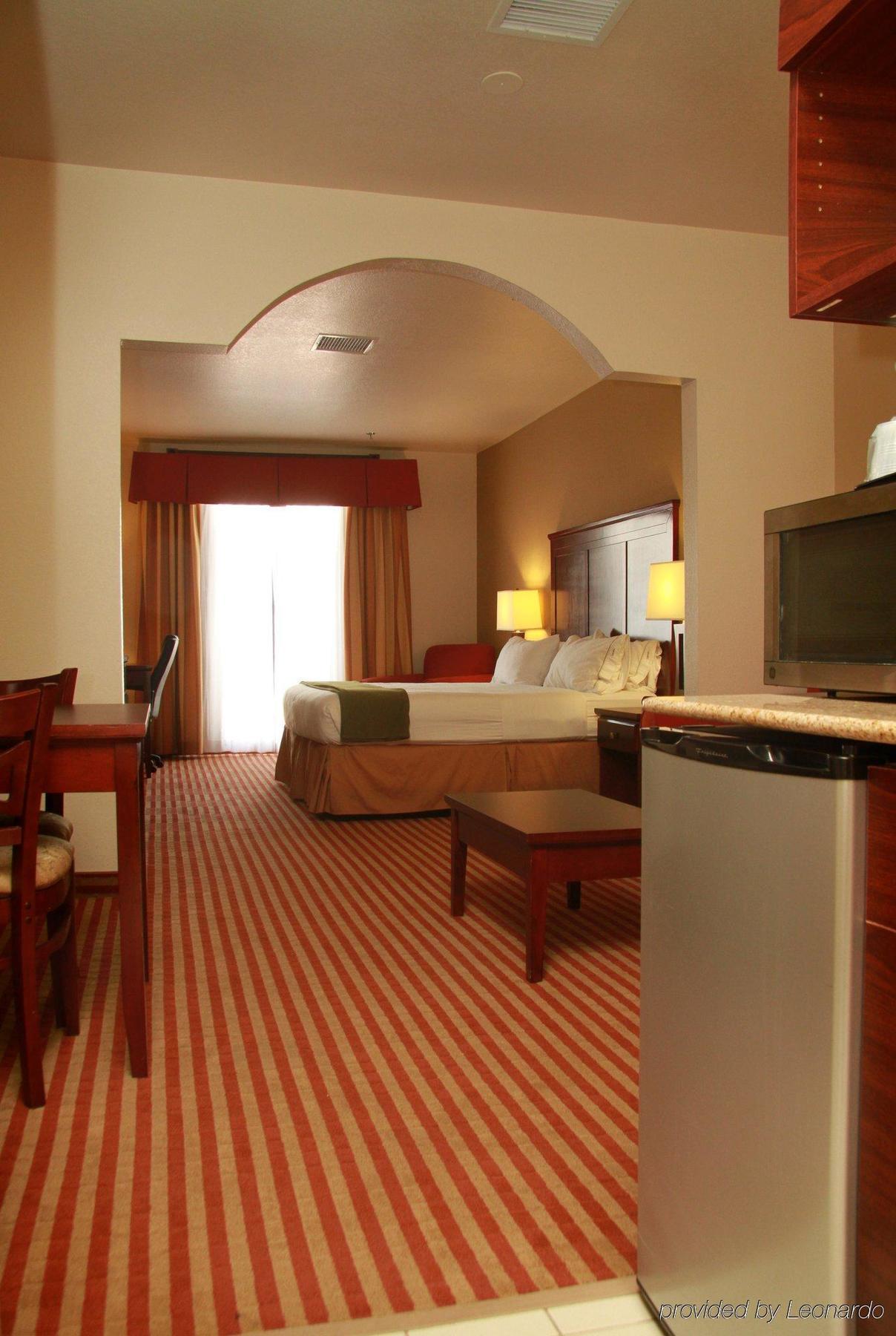 Holiday Inn Express Hotel & Suites Amarillo South By Ihg Esterno foto