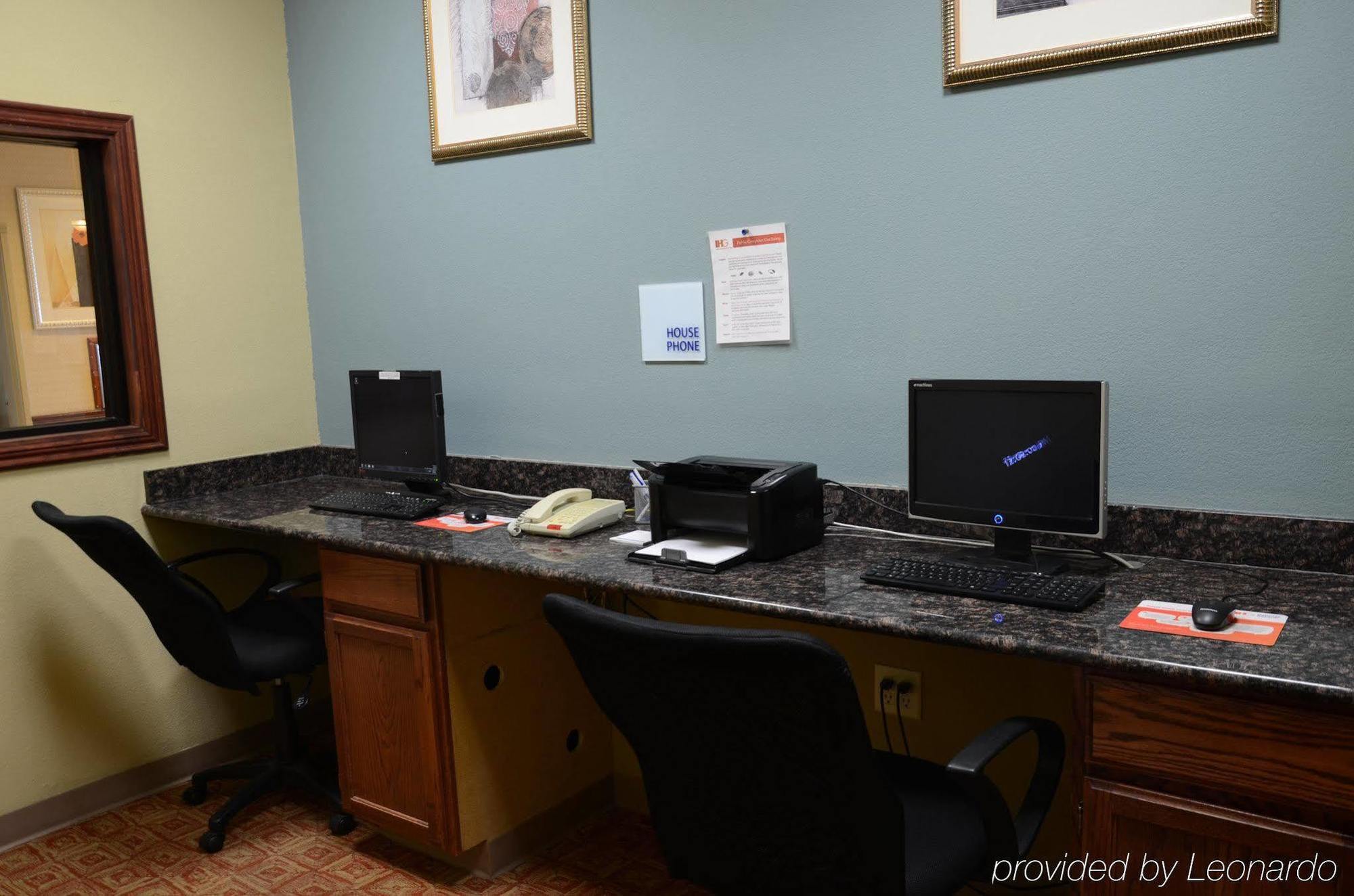 Holiday Inn Express Hotel & Suites Amarillo South By Ihg Esterno foto