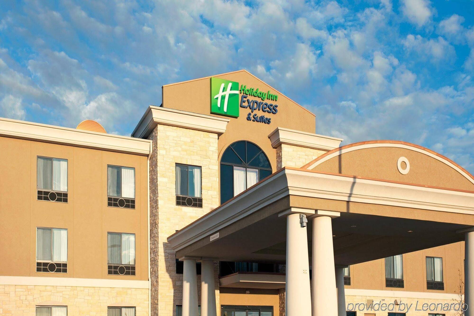 Holiday Inn Express Hotel & Suites Amarillo South By Ihg Esterno foto