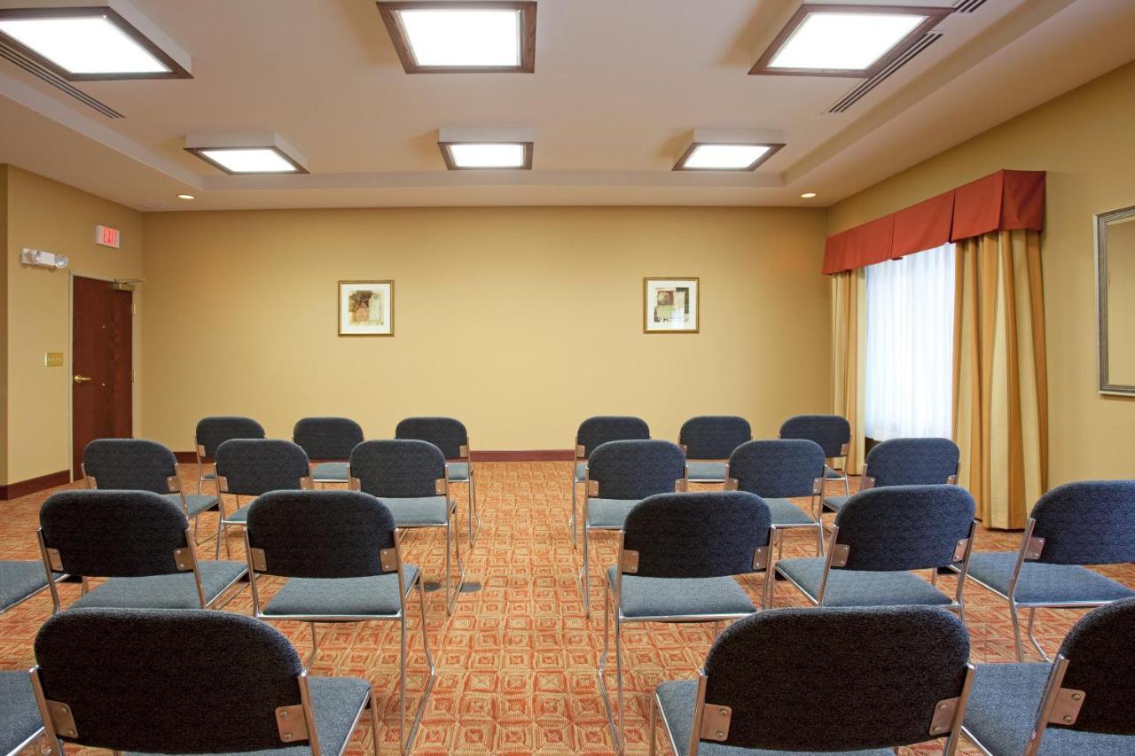 Holiday Inn Express Hotel & Suites Amarillo South By Ihg Esterno foto